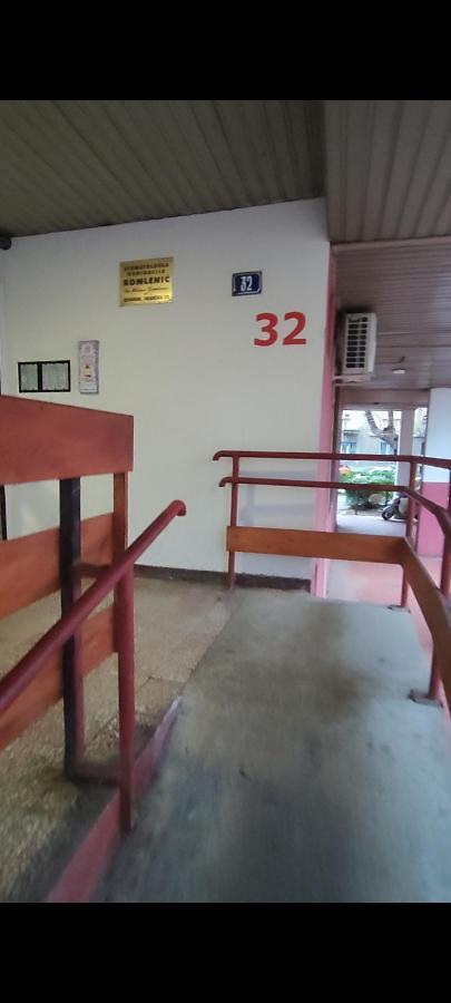 Ferienwohnung Peti Belgrad Exterior foto